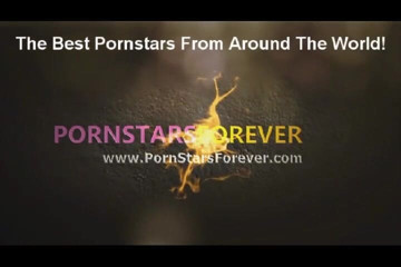 Pornstars Forever: Nádherná brunetka s pěknými kozami úžasně honí