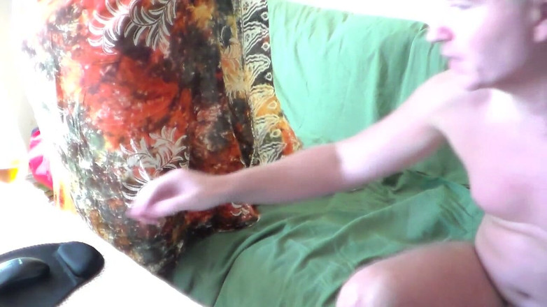 Sex hub couple: Jen Is Farting When John Spreads Her Ass