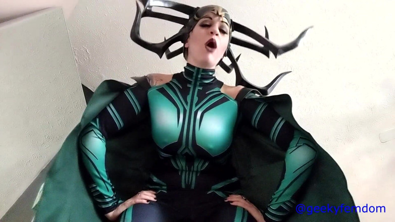 Geeky Femdom: Hela dominanter sieg