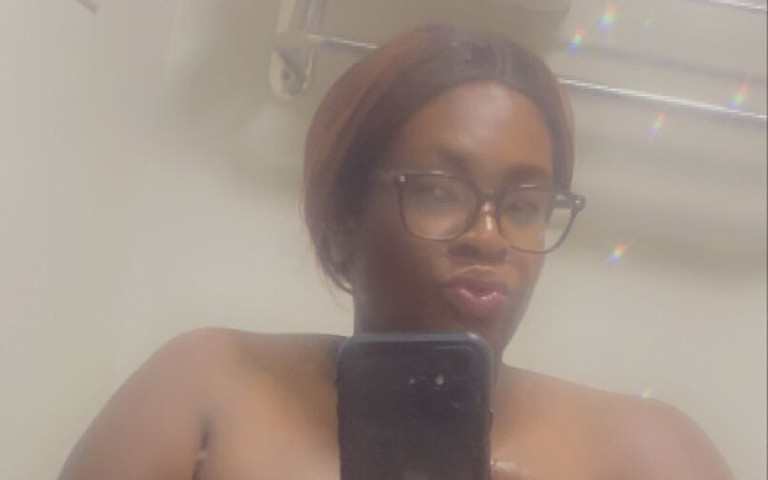 Sexy Ebony (Kinkykp) Sexy Ebony (Kinkykp)