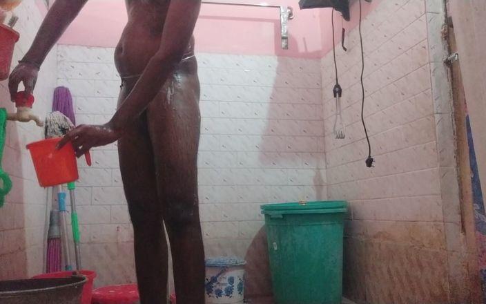 Tamil 10 inches BBC: Pertunjukan seksi pria kulit hitam besar