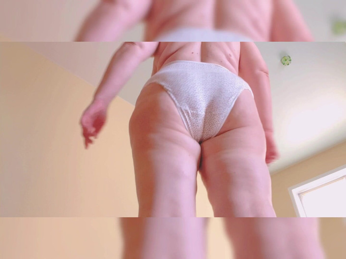 VikkiGeorgia: Panties Show