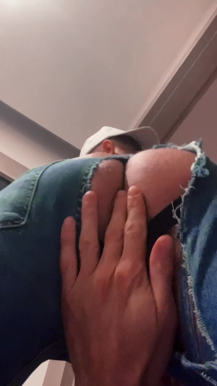 Jamie Kelvin: Göt deliğim kaltak