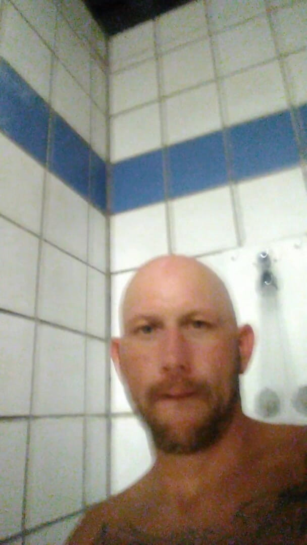 J Dubb: Chuveiro Strokin