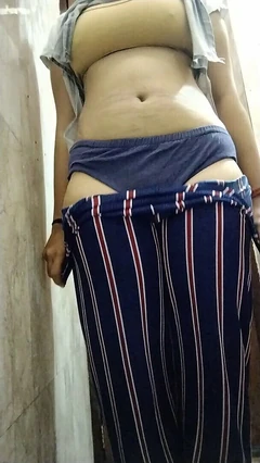 När styvsyster hemma badrum