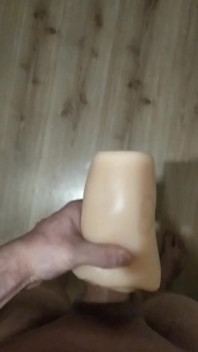 This Magnificent Masturbator Made Me Cum