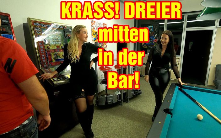 Emma Secret: Děs! Trojka uprostřed baru!