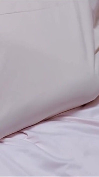 쪼이는 묶인 자루