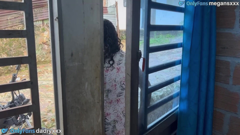 MeGanSxx: La Recojo De La Calle Y Me La Lleva Para...