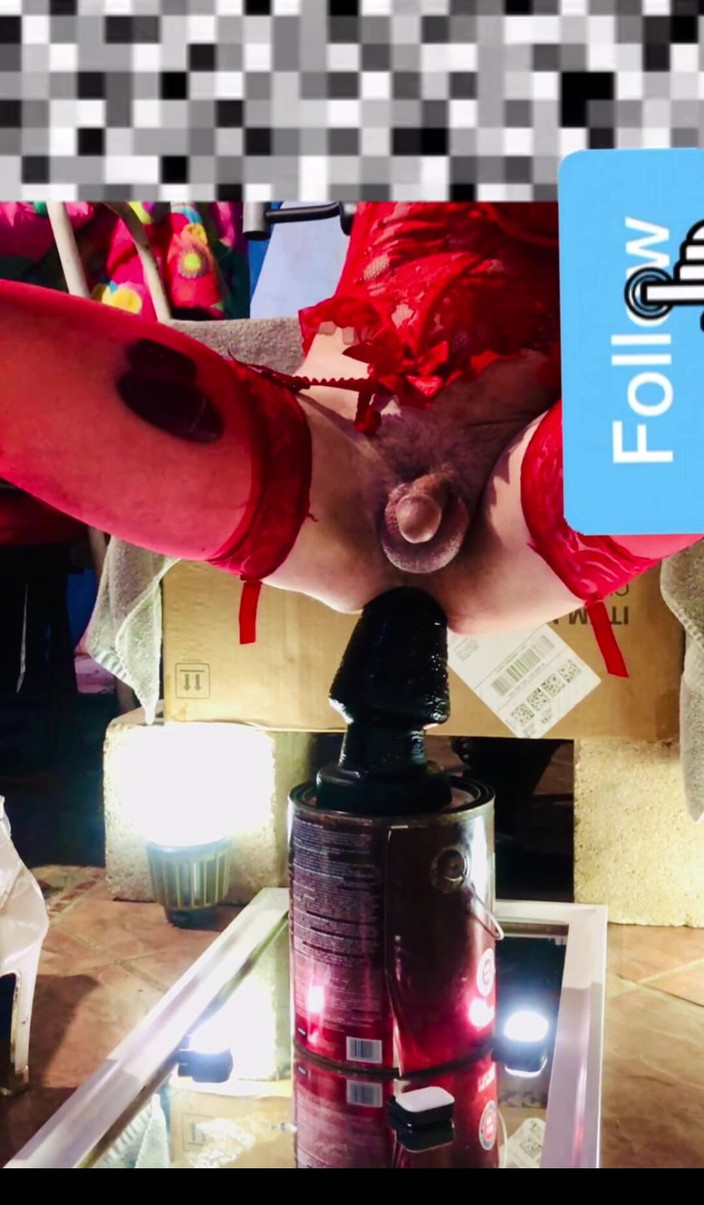 Benito414: Sissy travestiet Kant Bustier springt in enorme grote zwarte dildo