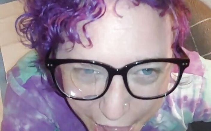 Cum and piss play fun!: ライザはアンディのコックからザーメンを動作し、彼女の眼鏡のすべて