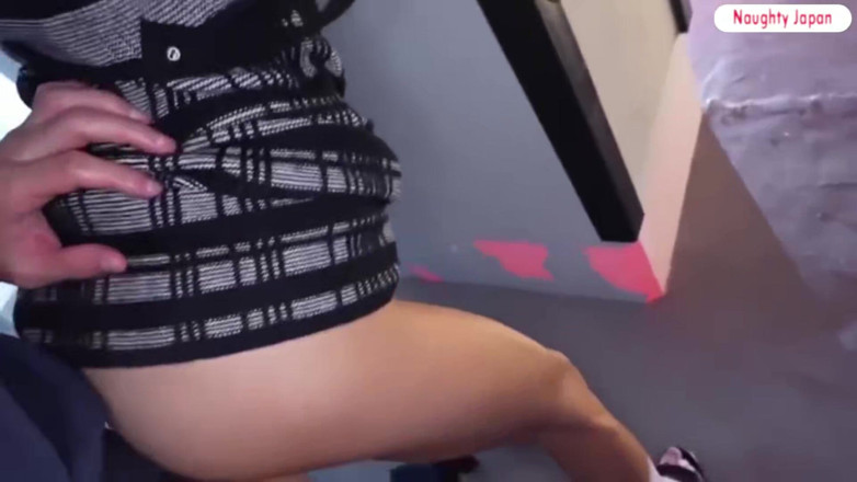 Far east hentai works: Idol-like Slender Beauty Reveals Her Most Passionate Side in an...