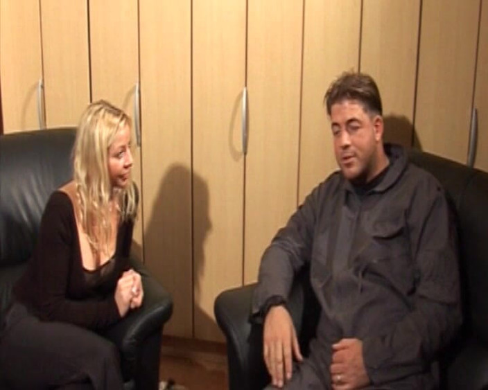 German Full Movies: Ruiva dona de casa intensa buceta martelando closeup