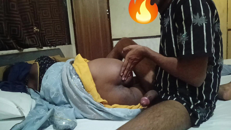 Desi Indian studio: 보지 마인 두꺼운 자지