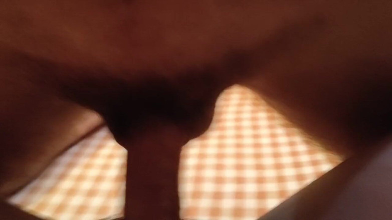 Desi Angel: Cặp đôi lãng mạn Ấn Độ lan truyền clip