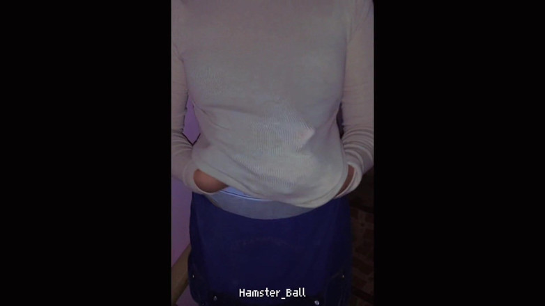 Hamster_Ball: Застенчивая малайзийская сотрудница в хиджабе делает минет