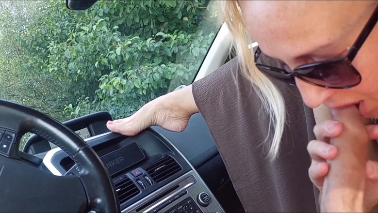 Selena701: 金发成熟妻子赛琳娜享受日常性爱