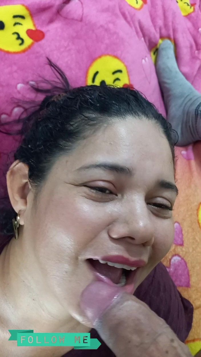 Valkyrie and Luigy Couple: Buurvrouw pijpbeurt diep in de keel