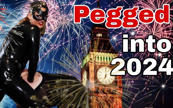 Training Zero: Pegged in i 2024 femdom slav pegging strapon i latex catsuit