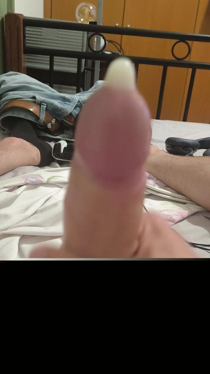 Cassidy: Quickly Jerked off with Rubber