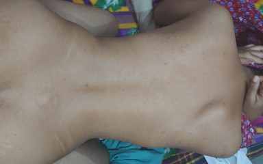 Riya babe: Hintli kız domaltarak hızlı seks istiyor