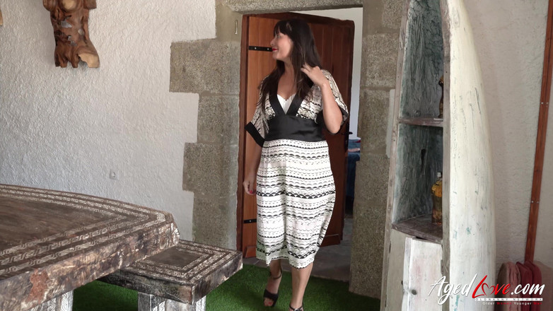 Old Nanny: Mature Lady and Her Handy Lover Enjoyed Exotic Sexual Adventure
