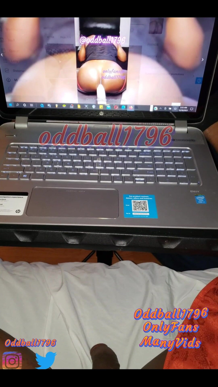 Oddball1796: Mein Arsch sieht in dieser Position wirklich gut aus.