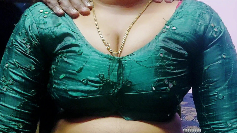 Desi Mohini: Indiancă desi Mohini Bhabhi super fierbinte și sexy