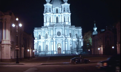 Antonio Adamo Film: Si blonde mengambil zakar dalam mulutnya dalam limo