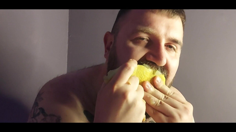 PoppaPig: Svaté občerstvení děvky - Lízání Cummy Melon