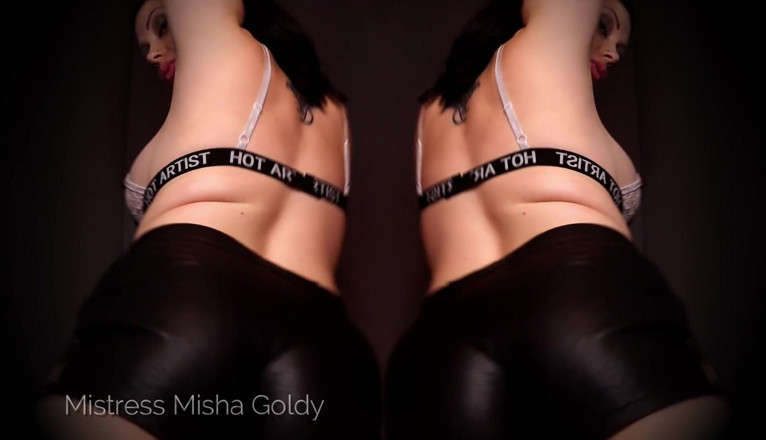 Goddess Misha Goldy: Je veux être dans la salle où le gars que j'ai...