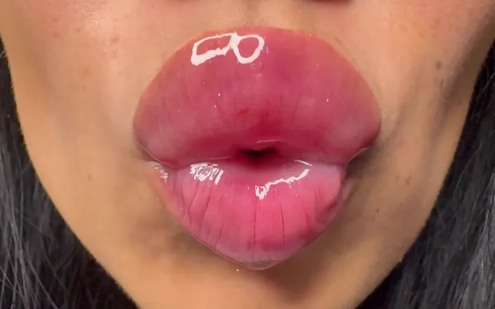 Asmr_mouth: White Cumropes as My Lipgloss
