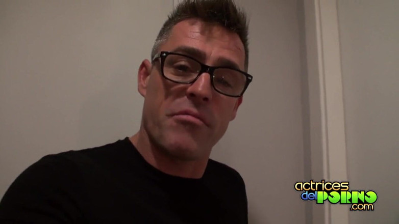 ADP Tube: Devinez qui vous suce dans le manoir de Nacho Vidal