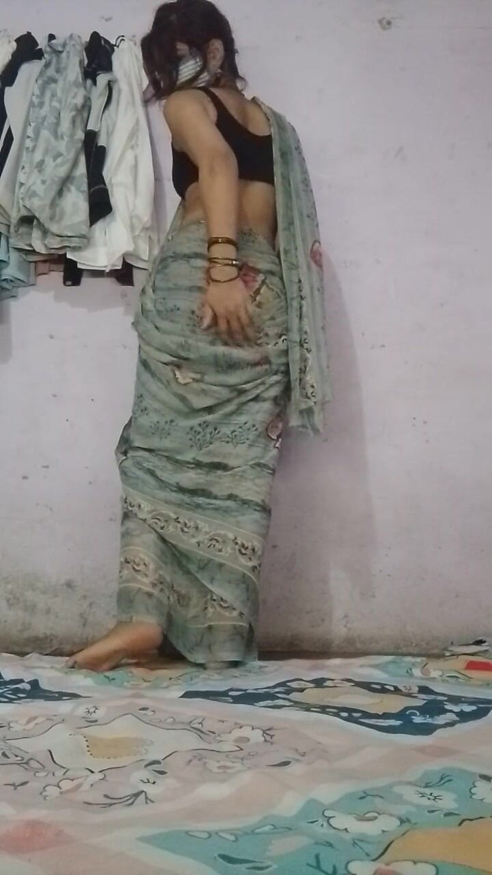 Kaambali: Awek desi melancap