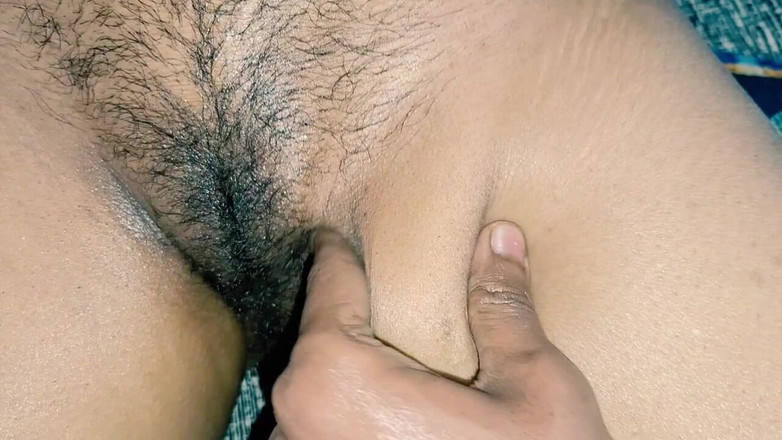 hot suman: Đồng nghiệp của tôi muốn làm tình với tôi trong...