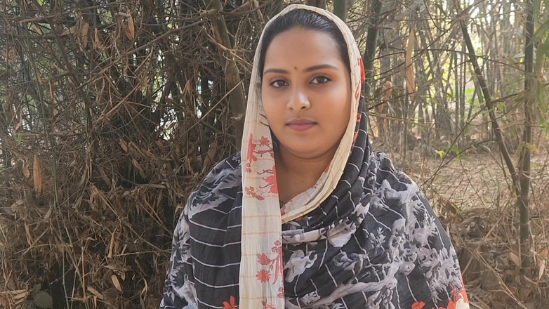 Akhi moni: 나는 그녀를 밖에서 방으로 데려와 그녀를 따먹어.