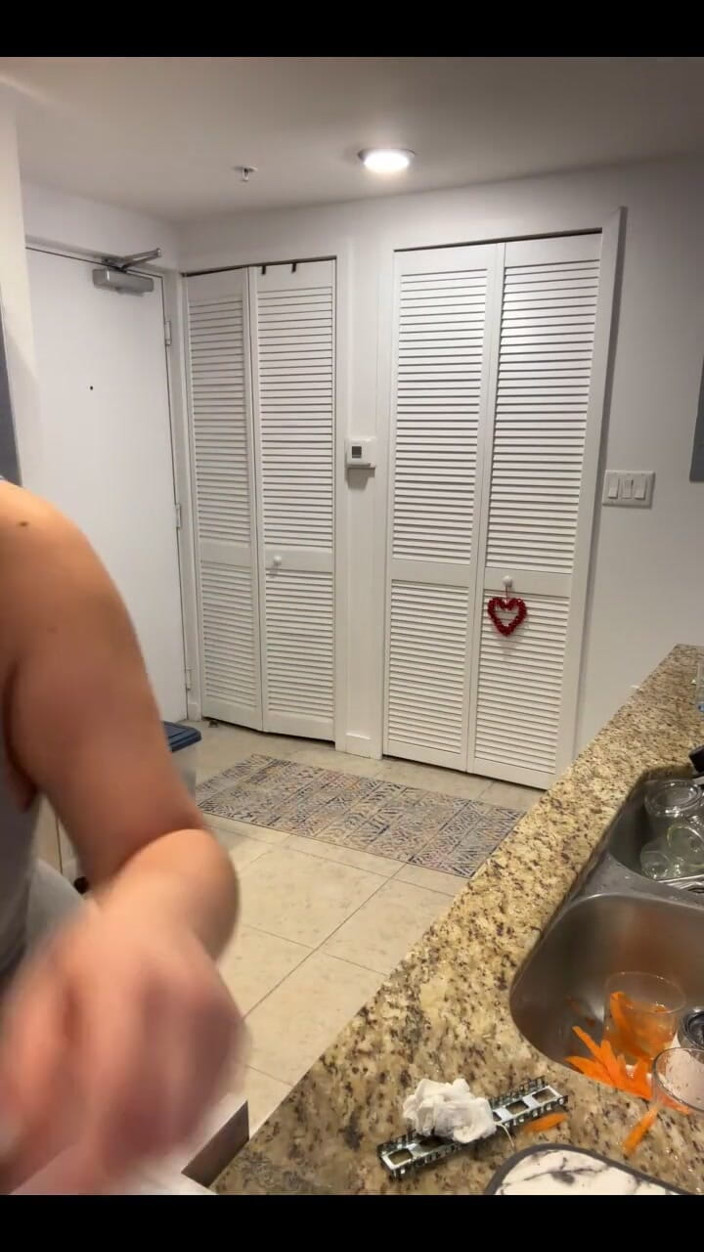 Dani Valentina: Transmissão ao vivo com Dani Valentina