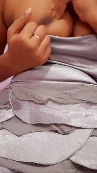 Sri Lankan Girl Morning Tit and Wet Pussy Play