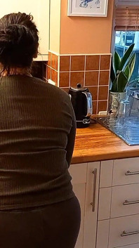 Envie désespérée de faire pipi et toutes les salles de bain occupées