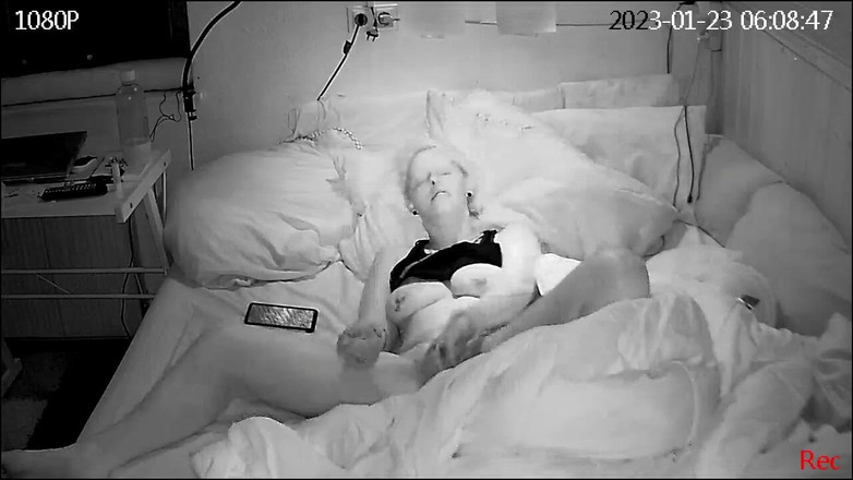 KittieNoOne: Nieudany orgazm