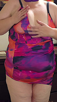 Grande rabo peituda milf em mini vestido flash rabo gordo