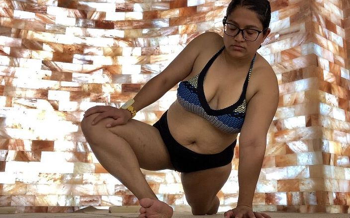 Bushy Goddess: Fluxul de yoga în spa