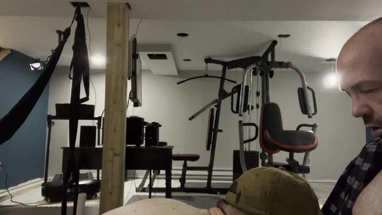 Tyler8: Поклоняйся большому члену отчима и получай порцию спермы