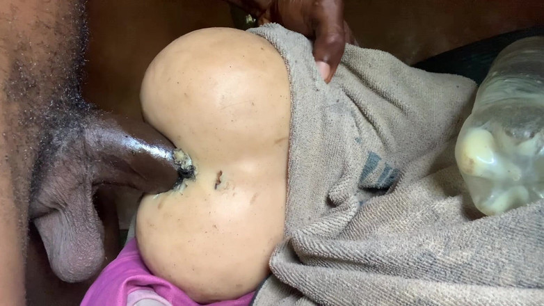 Bangcum8: Pantat bahenol cewek ini dientot habis-habisan sampai dicrot di dalam