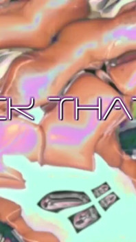 あなたのお気に入りの淫乱が戻ってきましたが、彼女は遠慮していません。