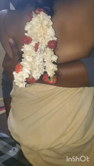 Tía Chennai caliente con chico inquilina