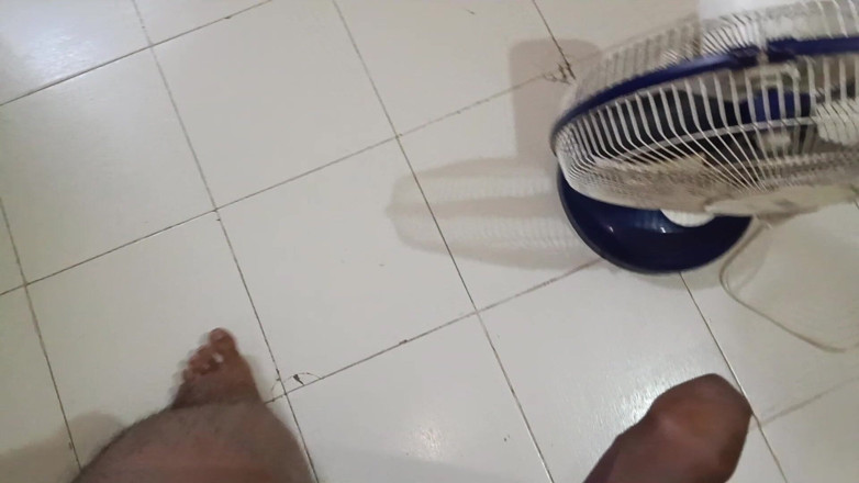 Sexboymanisha941: Indiano garoto masturbando seu pau preto