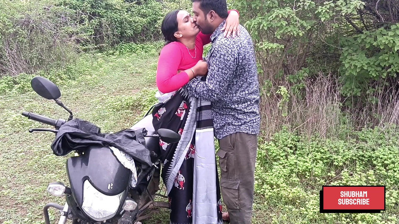 Kavita _zawazawi: Ấn Độ đụ trong rừng với bạn trai