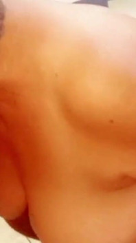 Babička v důchodu deepthroat dobře kouří péro