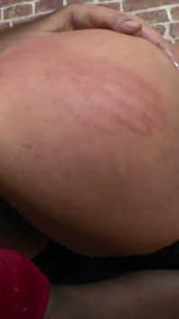 Savannah Secret: Your Sweet BDSM Attentions on Me